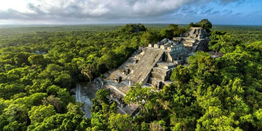 Découverte d’une cité maya de plus de 2000 km² au Guatemala